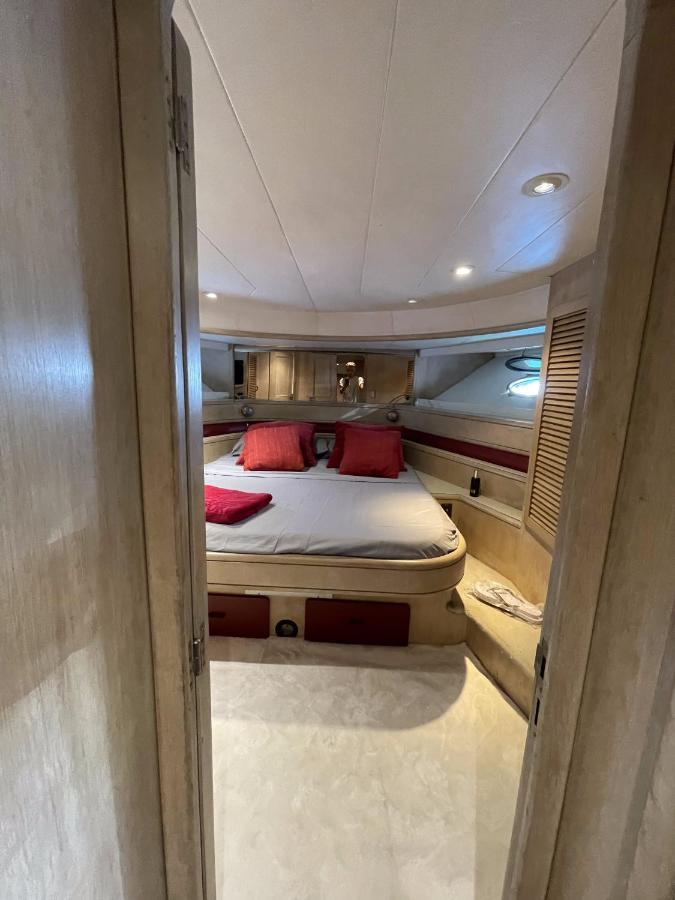 Hotel Yacht Sotavento サン・アドリア・デ・ベソス エクステリア 写真